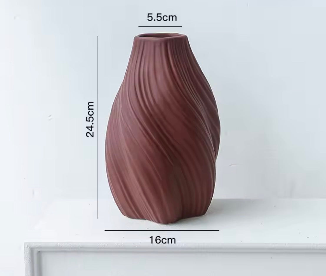 Minimalist Wave Ceramic Set