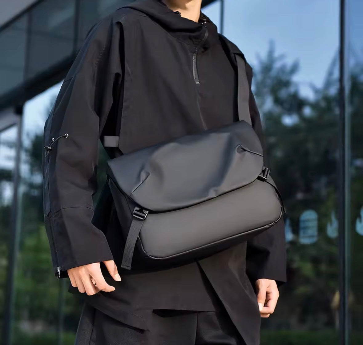 Apex Shoulder Pack