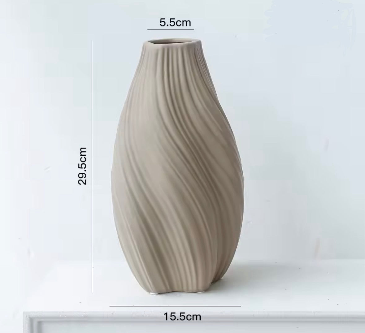 Minimalist Wave Ceramic Set