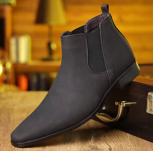 Clark’s Suede Chelsea’s